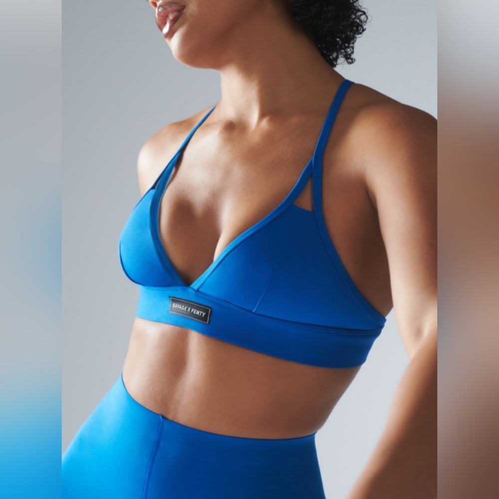 XL Savage X Fenty blue spotlight low impact sports bra